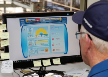 Tecnologia profissionaliza gestão e modifica forma de trabalho nas fazendas leiteiras