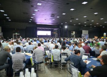 Feedlot Summit Brazil discute pecuária intensiva 