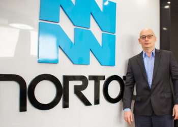 Scudeiro, da Nortox, com formulação poderosa contra ferrugem e mancha-alvo