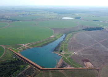 Porque obter o licenciamento ambiental e a outorga de água 